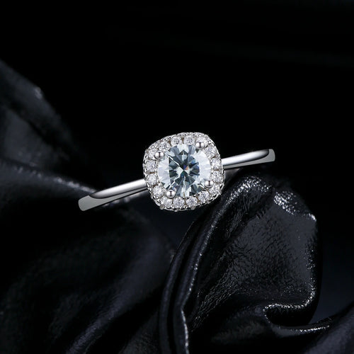 Luxury D Colour VVS1 Moissanite Engagement Ring | 925 Silver Bridal Ring