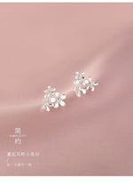 Sterling Silver Three Flowers Stud Earrings for Women - Elegant